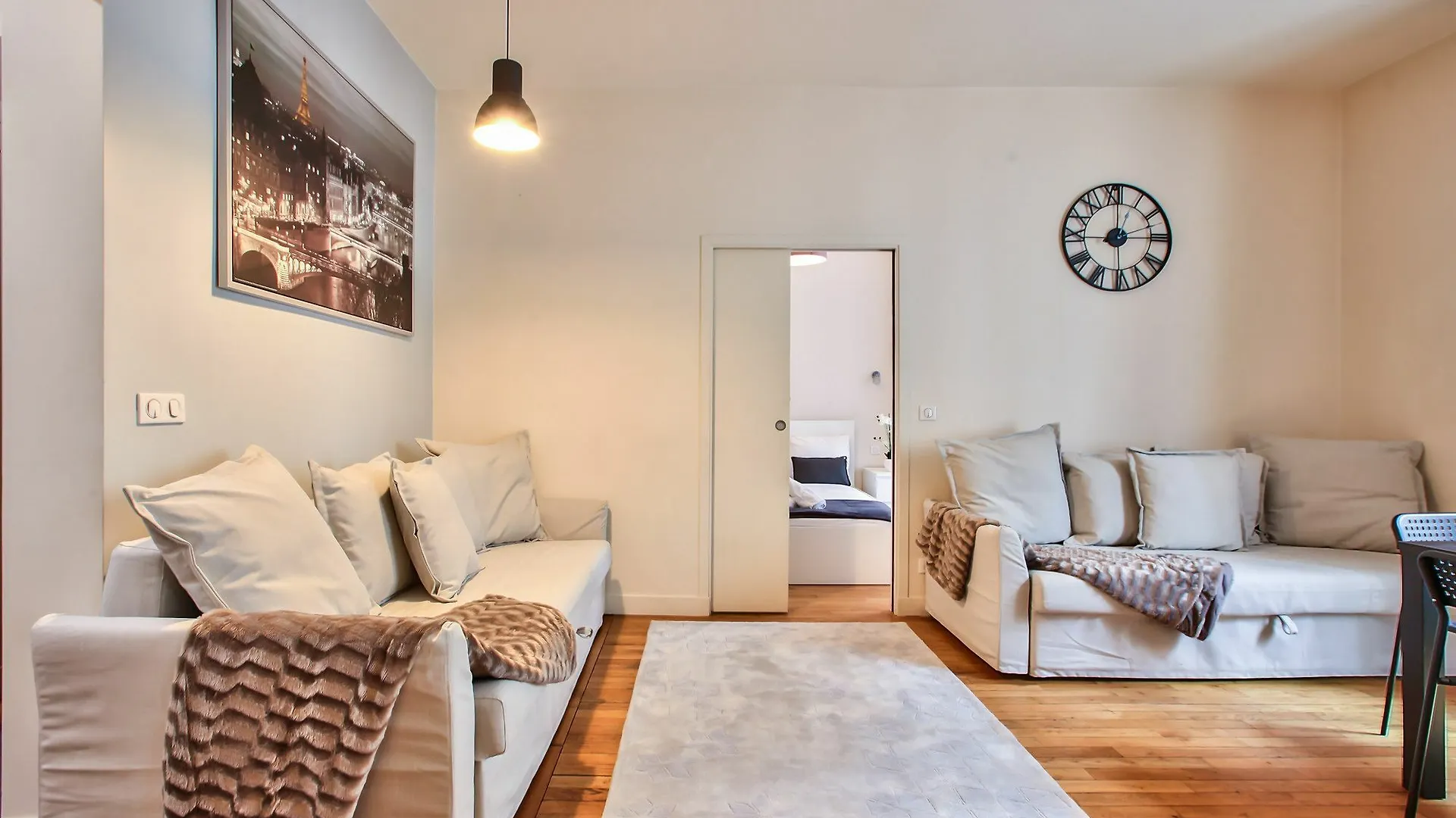 27 - Flat Reaumur - Montorgueil * باريس