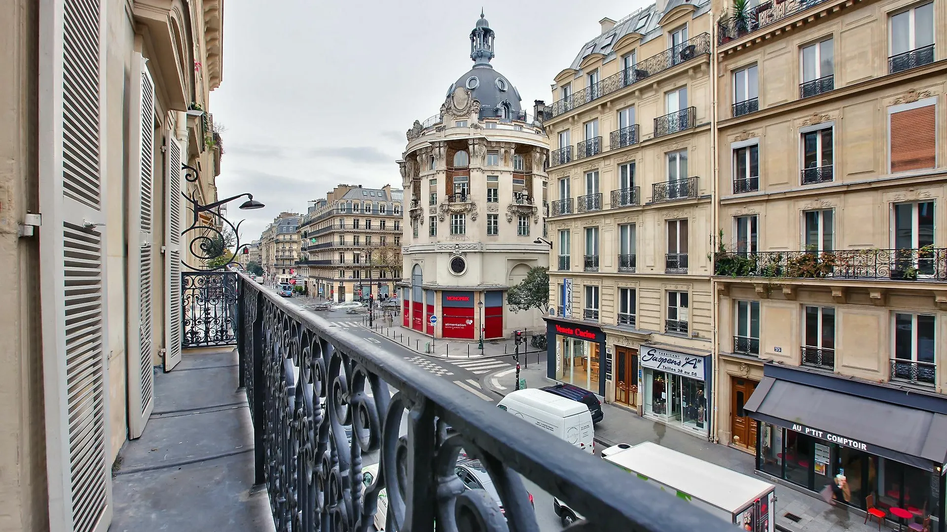 27 - Flat Reaumur - Montorgueil شقة